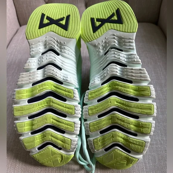 Nike Free Metcon 4 Workout Shoes - Picture 5 of 6